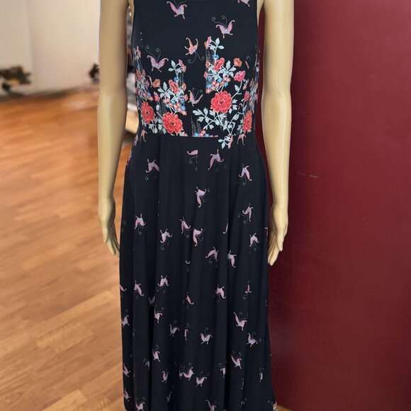 Gorgeous black floral pattern dress, by Sundance size 2 - Picture 9 of 9